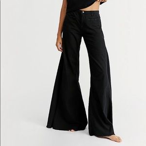 FREE PEOPLE Extreme Vintage Flare